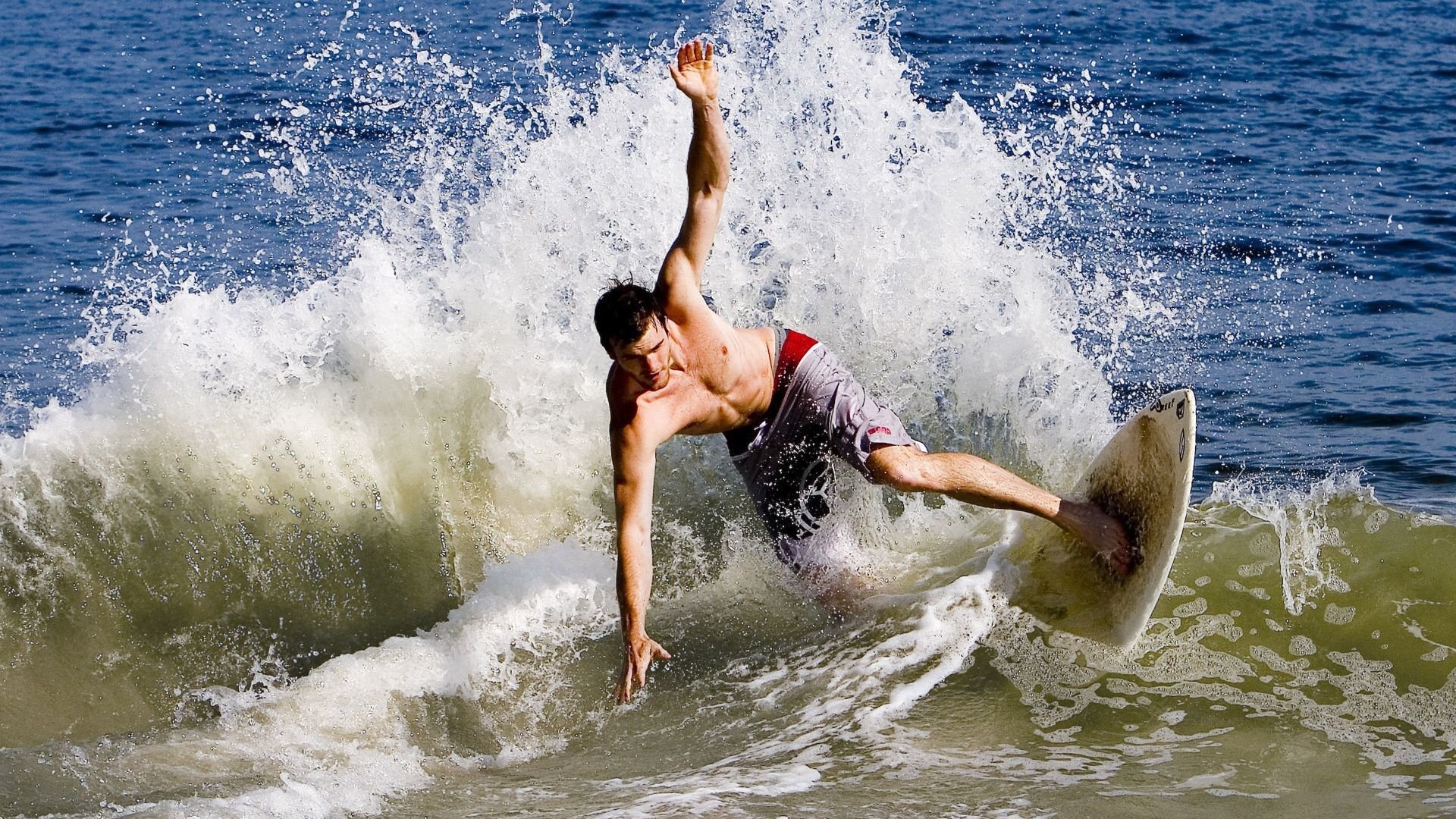 西甲冠军争夺：闪光瞬间点亮全场！，0203西甲冠军