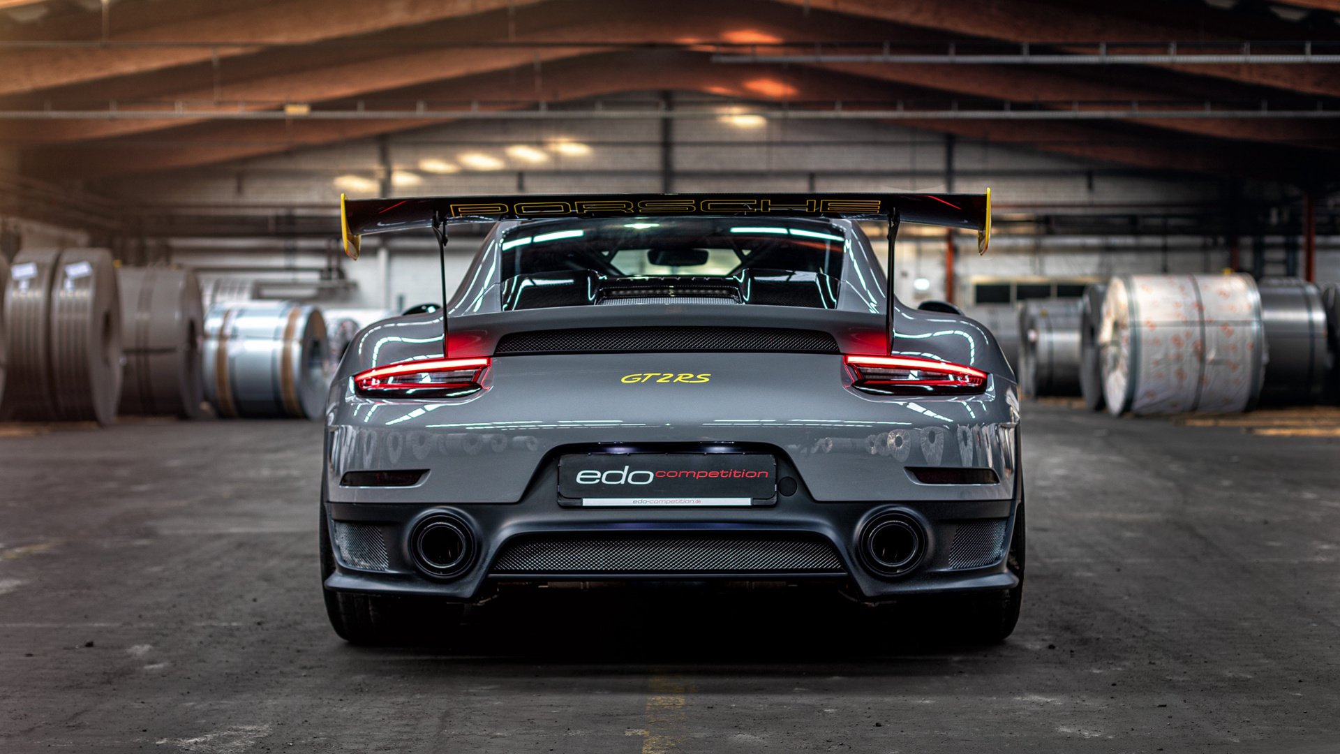 哥伦比亚马术协会与兽医合作,开展马匹疾病预防与治疗研究。,哥伦比亚驴